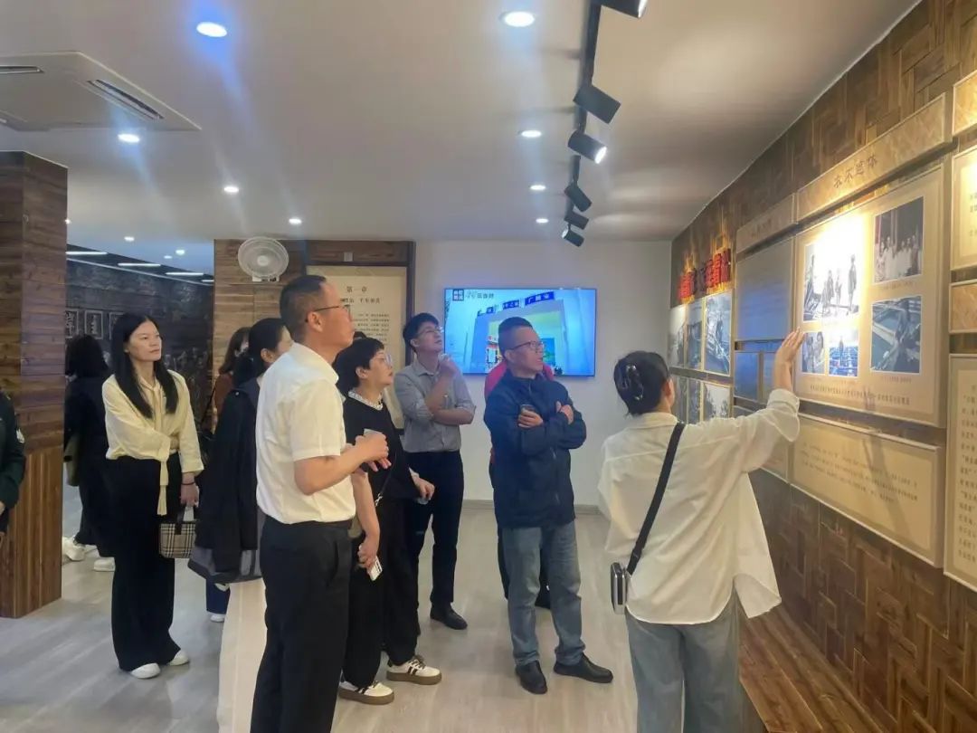 【永乐国际风采】市永乐国际公司下属企业联合开展“沿着足迹学思想悟伟力”主题党日暨现场学习活动